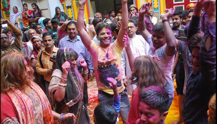 dwarka hurriyariya holi