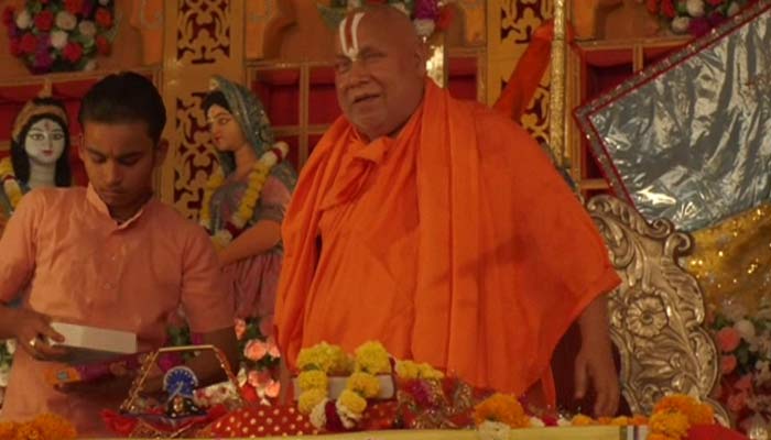 PM मोदी के नौ रत्नों मेें शामिल राम भद्राचार्य बोले- 2018 तक हर हाल में बन जाएगा राम मंदिर