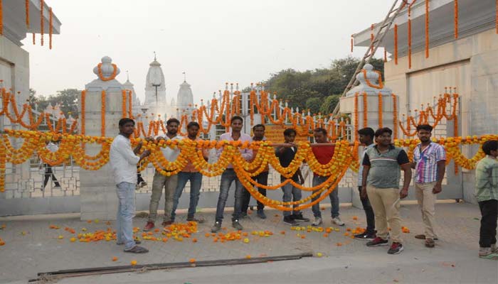 जश्न में डूबा पूर्वांचल, गोरखनाथ मंदिर में योगी के स्वागत की जोरदार तैयारियां  