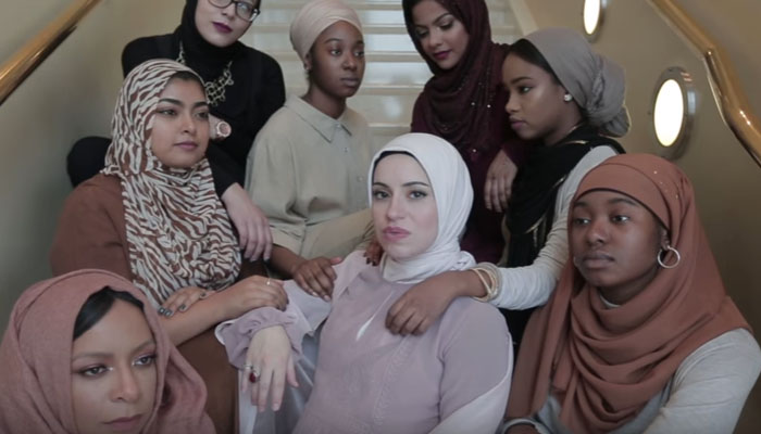 वायरल Video: हिजाब पहन नाच-गा रही लड़कियां....इस्लाम में महिला आजाद है