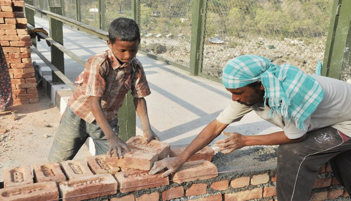 ...उस दिन काल के गाल में समा गए थे 7 मजदूर, कुछ ऐसा है लेबर डे का इमोशनल इतिहास