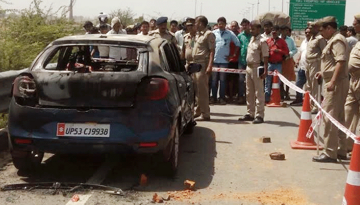 CM योगी के गढ़ में दिनदहाड़े युवक को कार में बांधकर जिंदा जलाया, पुलिस जांच में जुटी