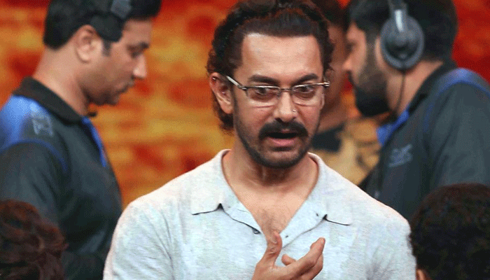 आमिर के किरदार से उठा पर्दा, इस फिल्म में फिरंगी की भूमिका में आएंगे नजर