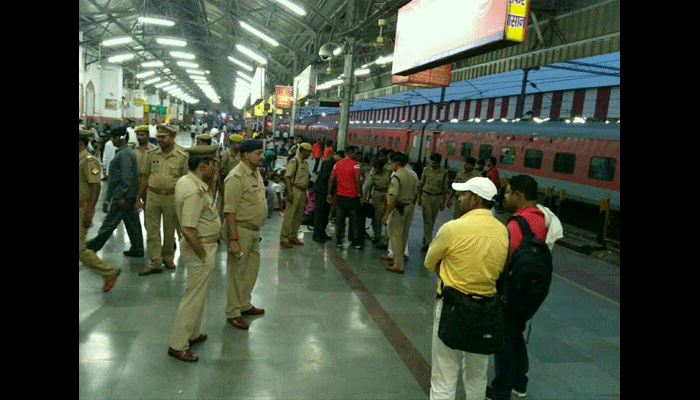 charbag railway station, bomb blast 