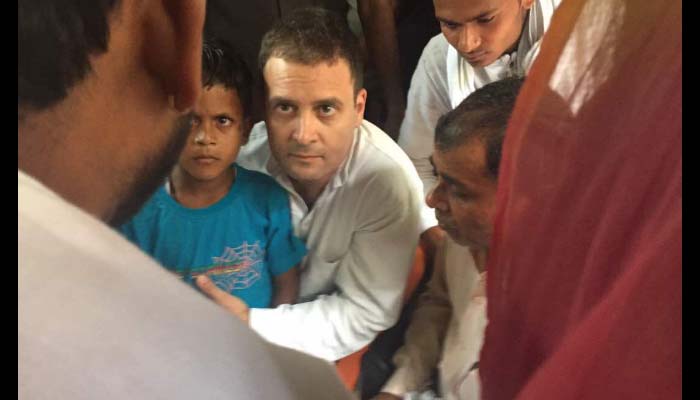 सहारनपुर में रोके गए राहुल गाँधी, ट्विटर पर निकाली भड़ास
