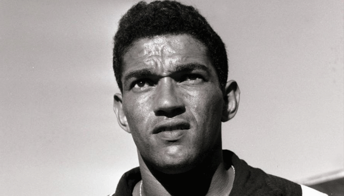 वॉल्ट से गायब हुआ ब्राजील के दिग्गज फुटबाल खिलाड़ी Mane Garrincha का शव