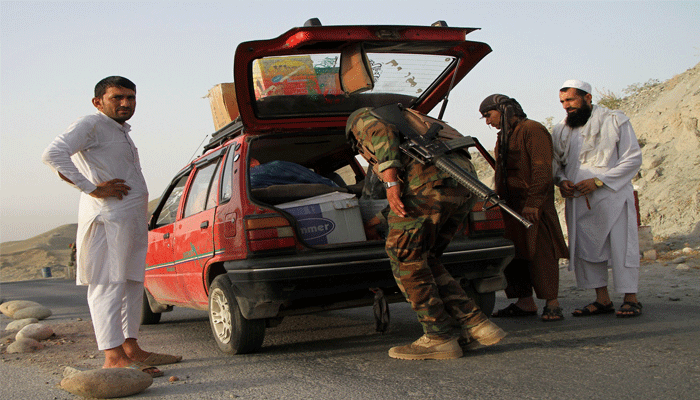 अफगास्तिान के बैंक में विस्फोट-गोलीबारी, 15 की मौत, कई घायल