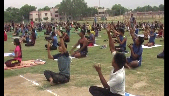 agra international yoga day 