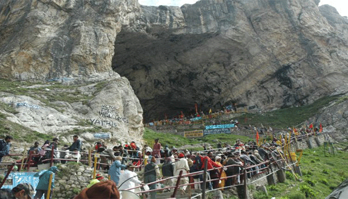 अमरनाथ यात्रा फिर से बहाल, वानी की बरसी पर सुरक्षा के चलते हुई थी रद्द