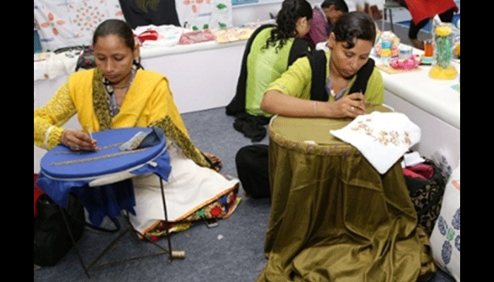 मैसे फ्रैंकफर्ट इंडिया ने की दिव्यांग महिलाओं के लिए आर्ट एंड क्राफ्ट वर्कशॉप