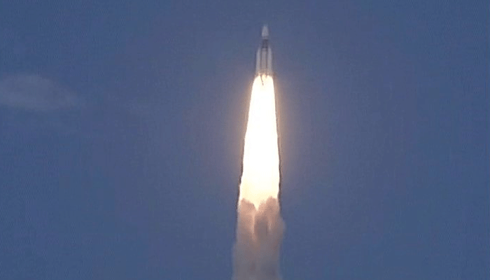 अंतरिक्ष में भारत की नई छलांग, सबसे वजनी राॅकेट GSLV मार्क 3 सफलतापूर्वक लॉन्च