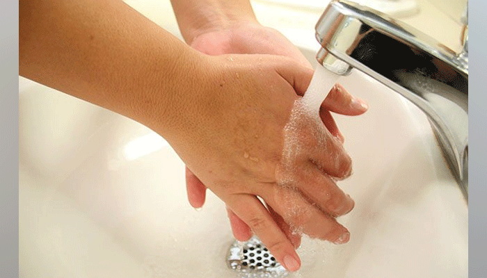 रिसर्च में हुआ प्रूव, जानिए ठंडे या गर्म किस पानी से हाथ धोना हेल्थ के लिए है बेहतर