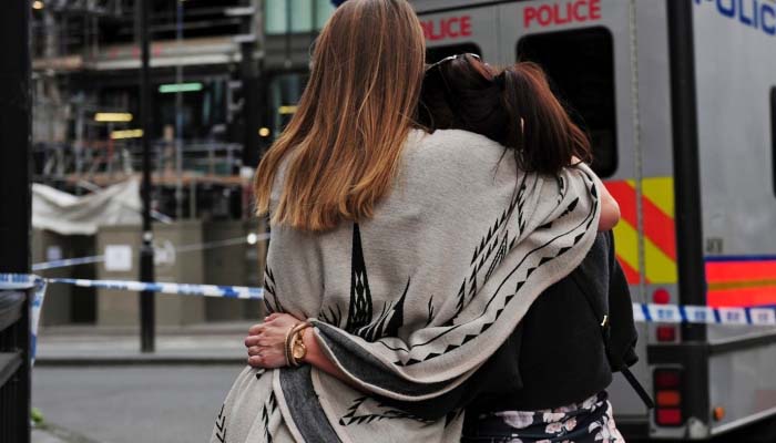 चैम्पियंस ट्रॉफी : लंदन हमले में मारे गए लोगों को श्रद्धांजलि, आतंक के खिलाफ एकजुटता