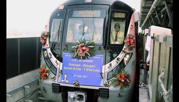 दिल्ली में पिंक लाइन पर दौड़ी बिना ड्राइवर वाली मेट्रो, CBTC टेक्नोलॉजी का हुआ है प्रयोग