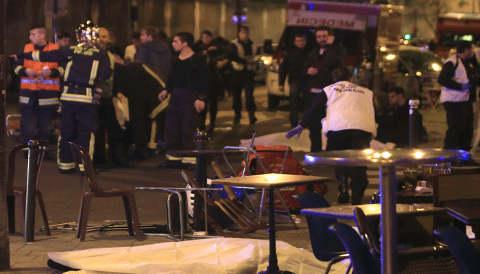 पेरिस  के एक रेस्तरां में लूटपाट की कोशिश के बाद बम से हमला, 12 लोग हुए घायल