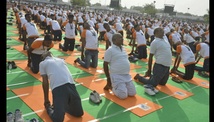 international yoga day practice in lucknow