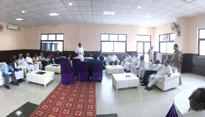 BSP की जड़ों में मट्ठा! बसपा के असंतुष्ट नेताओं की बैठक ले रहे सिद्दीकी 