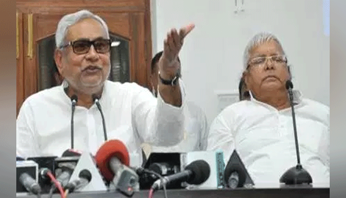 CBI छापे के बाद बढ़ी राजनीतिक सरगर्मी, नीतीश कुमार ने बुलाई आपात बैठक