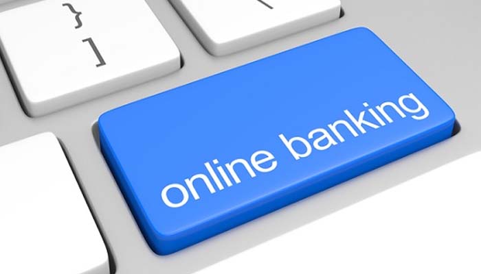 देश में ऑनलाइन बैंकिंग अभी भी दूर की कौड़ी, ब्रांच में लगती है भीड़