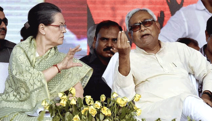 बिहार: कांग्रेस ने कहा- हमें नीतीश कुमार की जरूरत नहीं, उन्हें चाहिए हमारा साथ