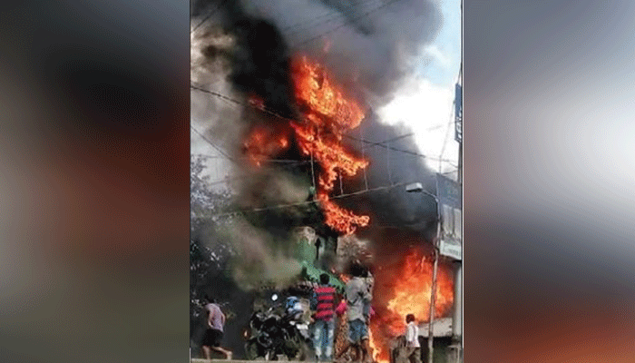 कानपुर के एक प्राइवेट हॉस्टल में लगी आग, 2 छात्रों की मौत, 14 घायल