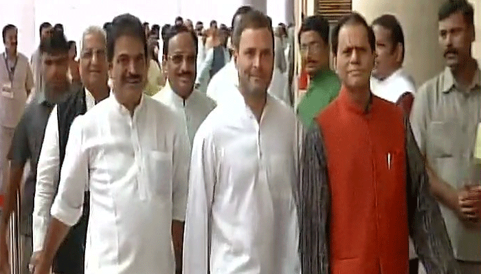 राहुल बोले- BJP-RSS ने किया मेरे काफिले पर हमला, मैं डरने वाला नहीं