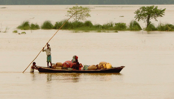 बिहार: 19 जिले के 1.58 करोड़ लोग बाढ़ की चपेट में, अब तक 367 मरे