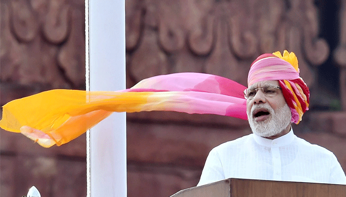PM मोदी ने फिर दिखाई एक तीर से कई निशाने साधने की कला