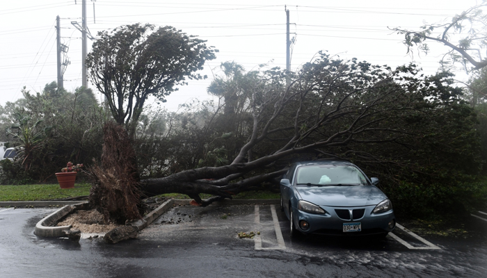 विनाशकारी इरमा तूफान ने फ्लोरिडा तट को किया पार, पहुंचा मार्को द्वीप