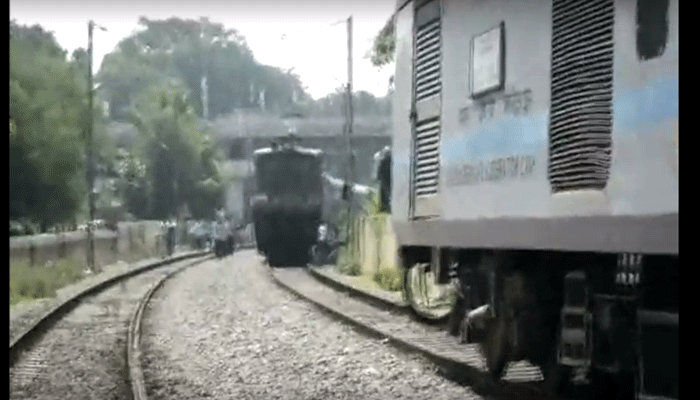 रेलवे की बड़ी चूक: एक ही ट्रैक पर 100 मीटर दायरे में आई तीन सुपरफास्ट ट्रेनें