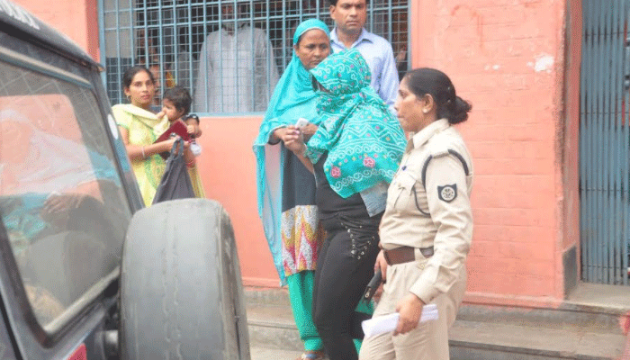 drunked woman gang raped in car in saharanpur