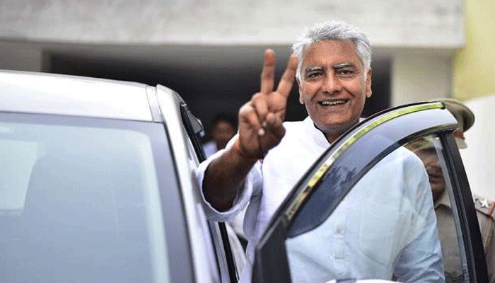 गुरदासपुर सीट: कांग्रेस को दिवाली गिफ्ट, जाखड़ 1.93 लाख मतों से जीते