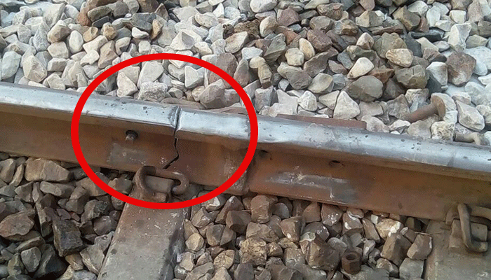 अंबेडकरनगर में टूटी पटरी से गुजरी एक के बाद दर्जन भर ट्रेनें, बड़ा हादसा टला