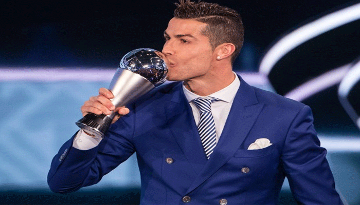 फीफा:रोनाल्डो ने जीता सर्वश्रेष्ठ खिलाड़ी का पुरस्कार