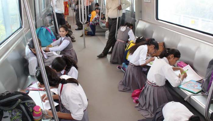 एलएमआरसी: छात्रों को मेट्रो ट्रेन में सुरक्षित सफर की दी गई जानकारियां