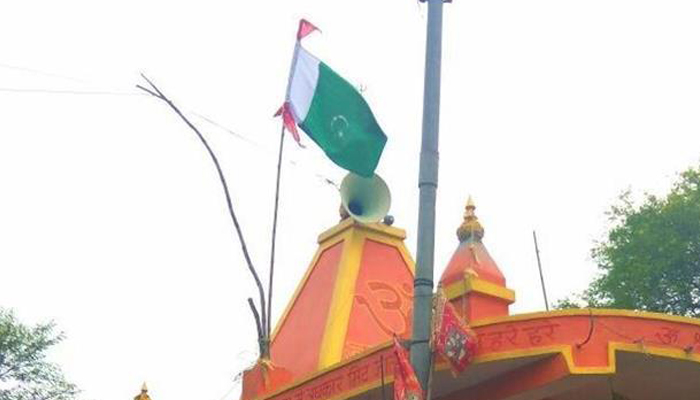 एमपी: डिंडौरी में 3 मंदिरों पर लगे पाकिस्तान के झंडे, तनाव