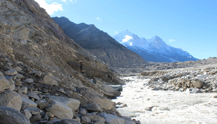 वैज्ञानिकों का दावा, गंगोत्री ग्लेशियर पर नहीं है कोई झील