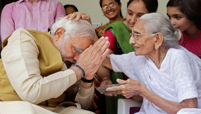 सौ बरस की हुईं Narendra Modi की मां बधाई और नमन...