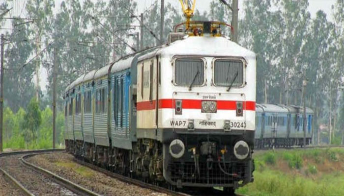 एशिया में शीर्ष स्थान पर काबिज रेलवे है फिसड्डी, कार्रवाई के नाम पर केवल लीपापोती