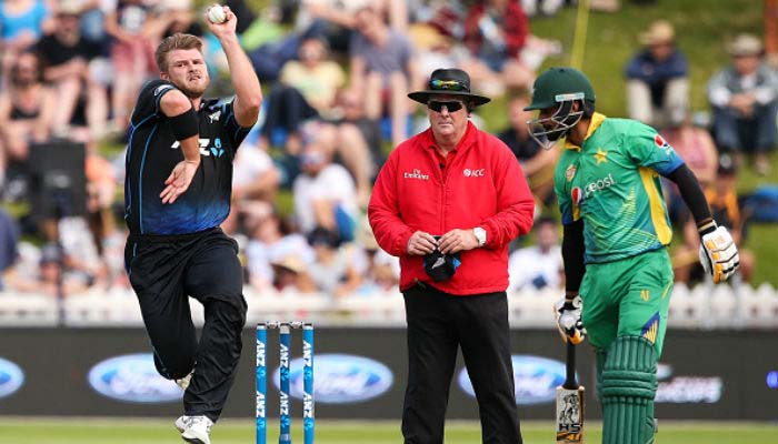 नेल्सन वनडे : न्यूजीलैंड ने पाकिस्तान को 8 विकेट से हराया