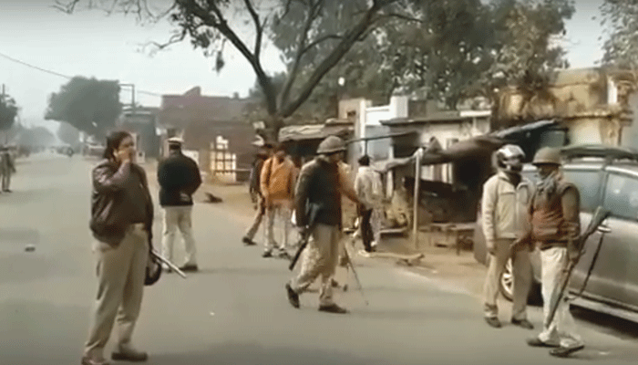 कासगंज अर्धसैनिक बलों के हवाले, BJP सांसद बोले- योजनाबद्ध थी हिंसा