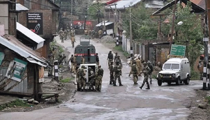 श्रीनगर: 34 घंटे बाद एनकाउंटर खत्म, सेना को मिले दोनों आतंकियों के शव