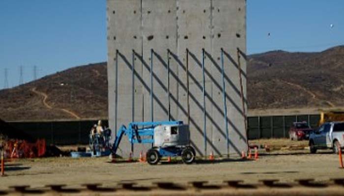 मेक्सिको सीमा पर दीवार, डोनाल्ड ट्रंप के पक्ष में आया है फैसला