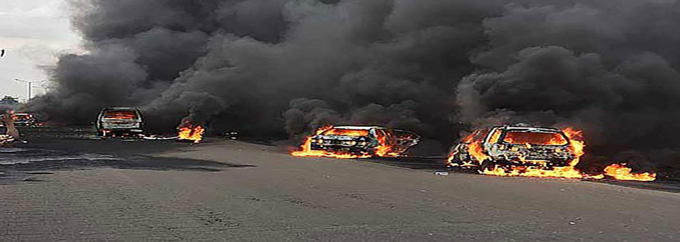 नाइजीरिया में तेल टैंकर में लगी आग , कई वाहन जल कर खाक