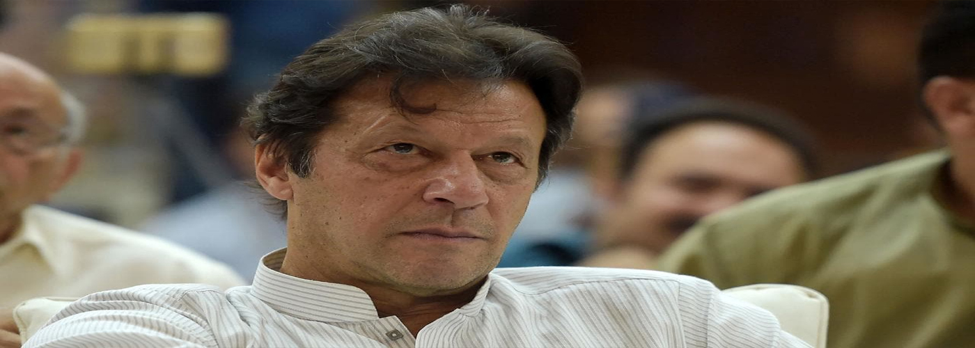 पाकिस्तान: प्रधानमंत्री इमरान खान के मंत्रिमंडल के 16 मंत्रियों ने शपथ ली