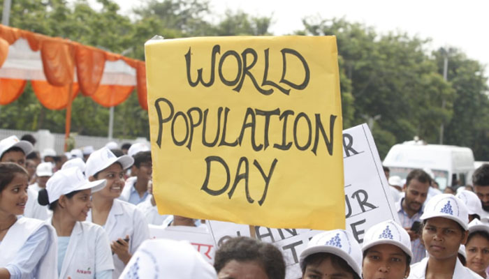 विश्व जनसंख्या दिवस : CM योगी ने जागरूकता रैली को दिखाई हरी झंडी, देखें फोटोज
