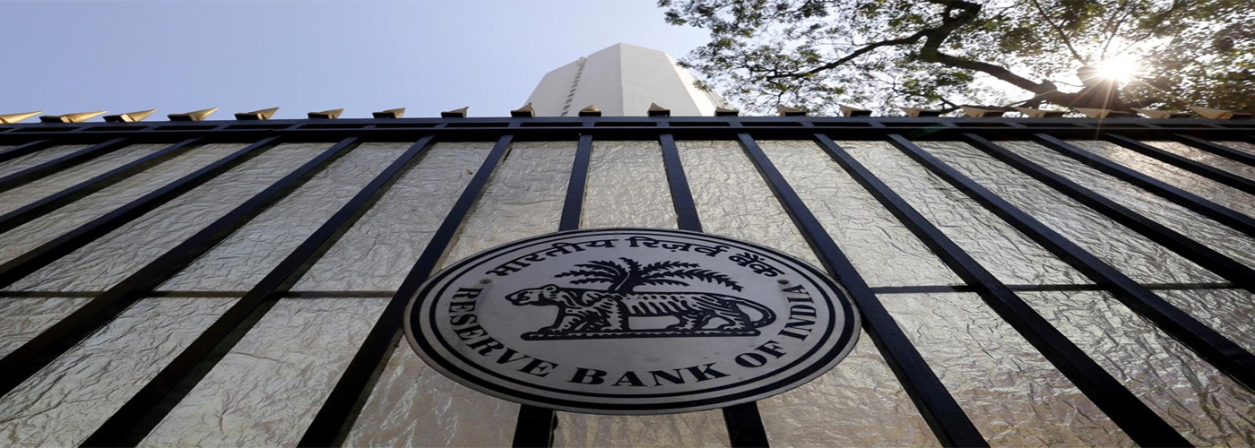 रुपये में गिरावट रोकने को RBI के दखल से विदेशी पूंजी भंडार घटा