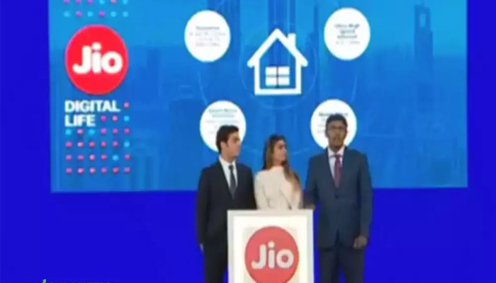 Jio Giga Fiber: 3 महीने  के लिए होगा एकदम FREE, हर माह 100 GB डाटा