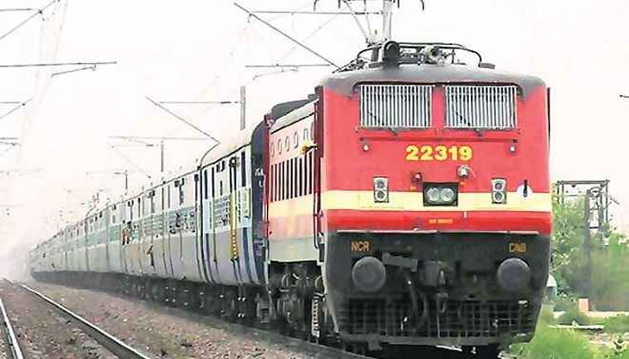 कुंभ 2019 के लिए रेलवे ने चलाईं स्पेशल ट्रेनें, देखिए लिस्ट