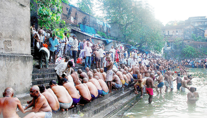 पूर्वजों के प्रति श्रद्धा प्रकट करने का पर्व है पितृ पक्ष